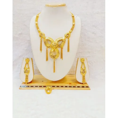 Neckless Set Gold 56