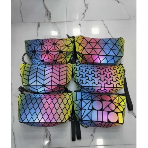 LADIES MIX SMALL PURSES (10)