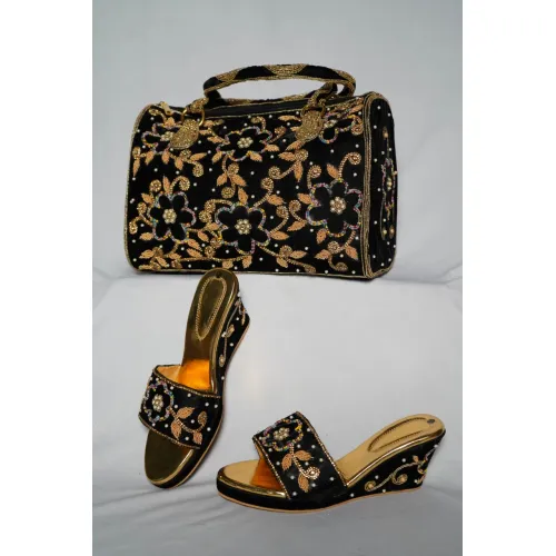 LADIES PURCES AND FOOTWEAR  8