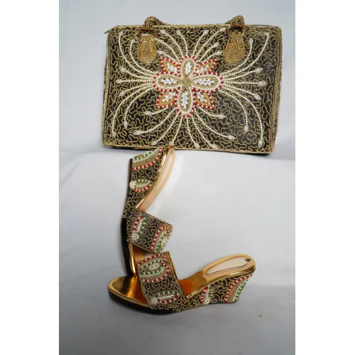 LADIES PURCES AND FOOTWEAR  12