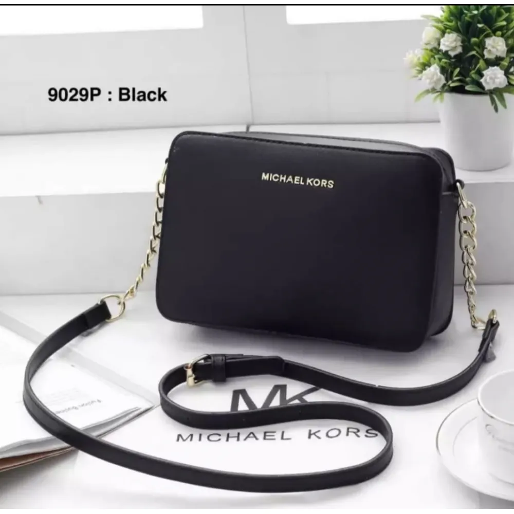 LADIES PURSE [MEDIUM SIZE] (12)