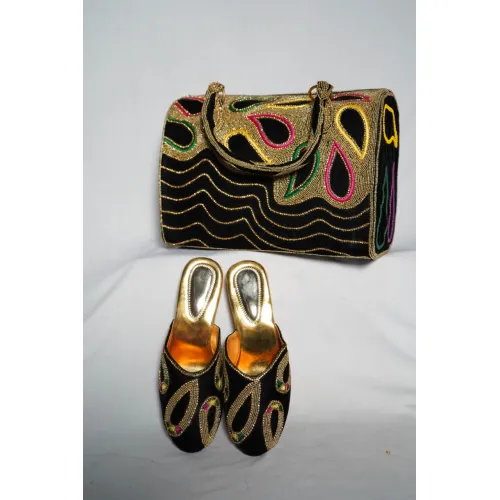 LADIES PURCES AND FOOTWEAR  16