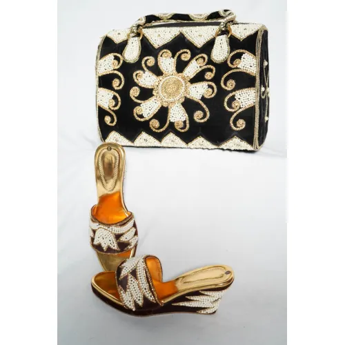 LADIES PURCES AND FOOTWEAR 2 (1)